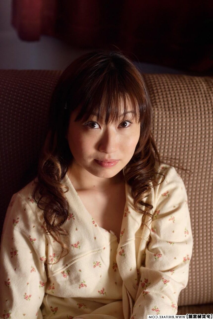 Japanisches Nacktmodell Sayuri Sakashita