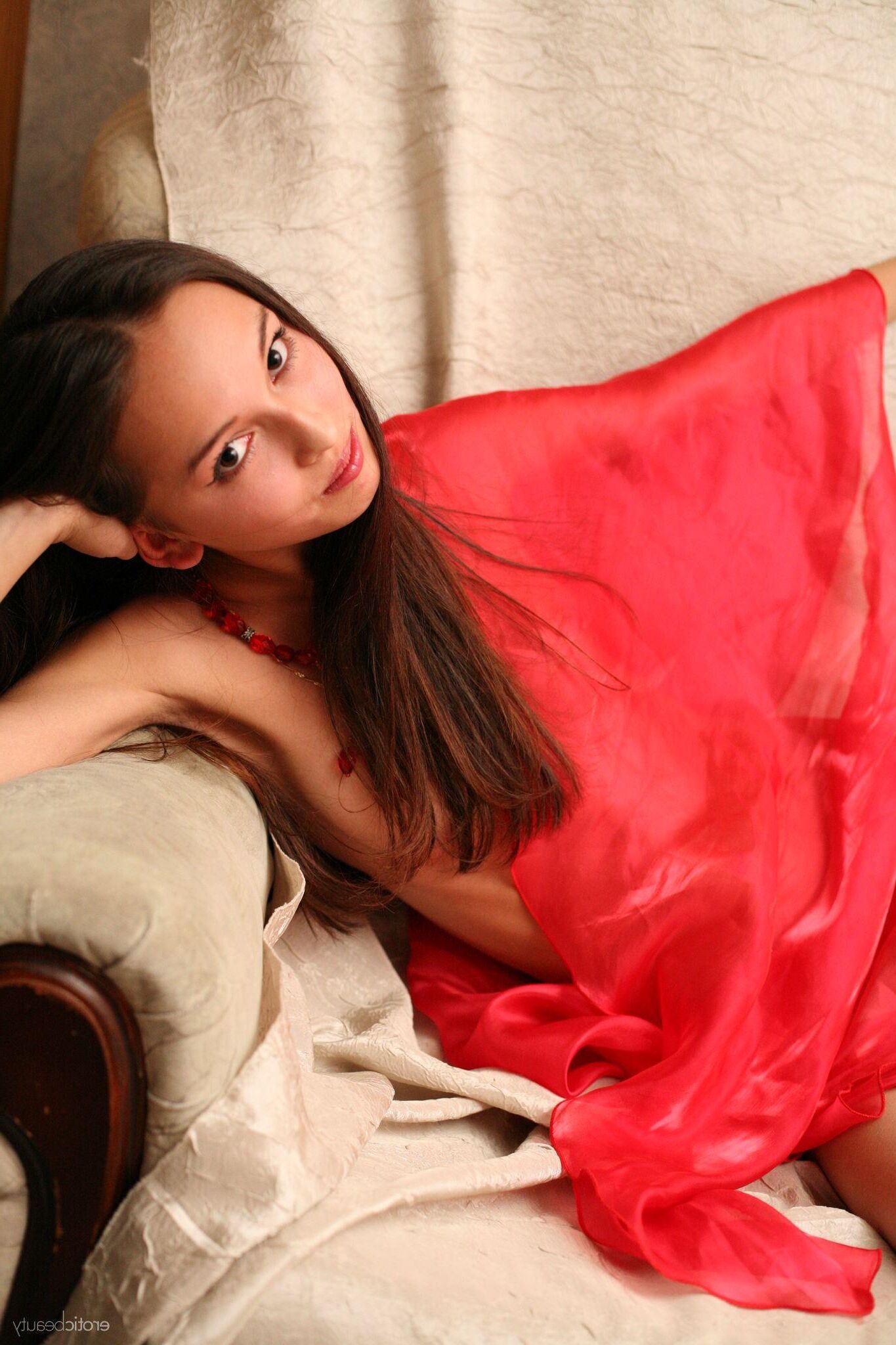 EB_ _RED HOT SVETA H by PAROMOV_a_med