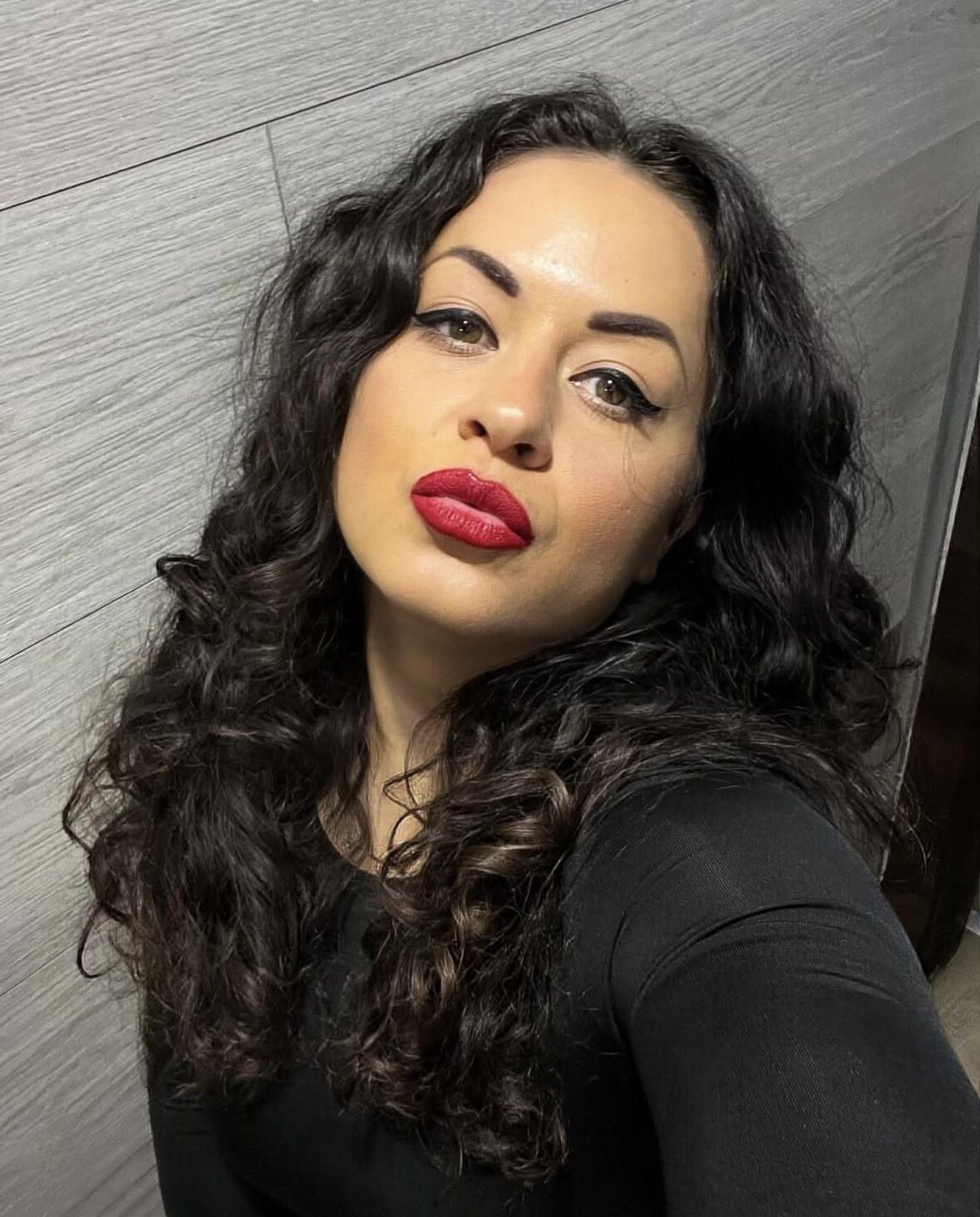 Marina Big Ass Big Boobs Schönheit Bulgarisch YouTuber Fitness Milf Mixe