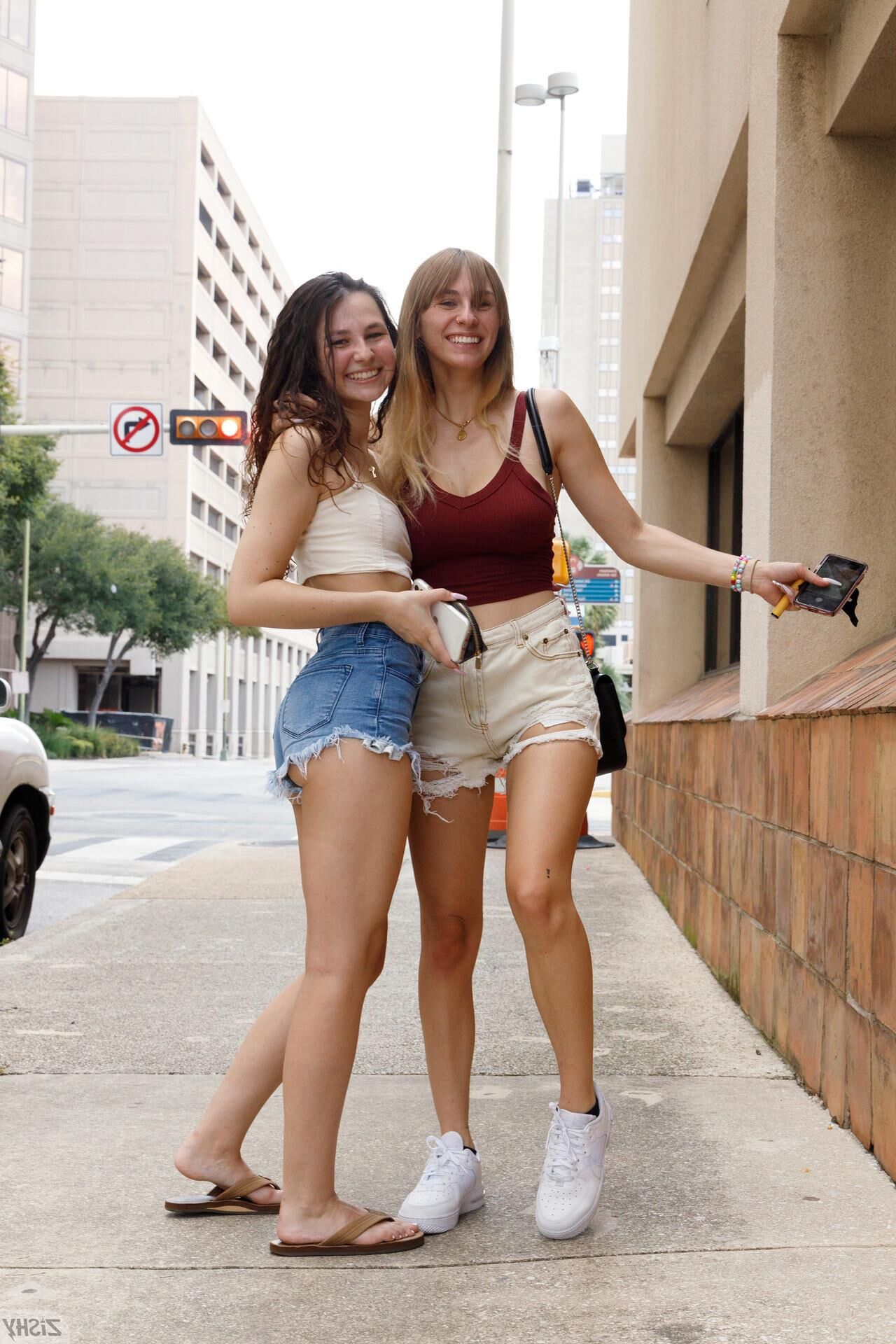  angel youngs and liz jordan x friends