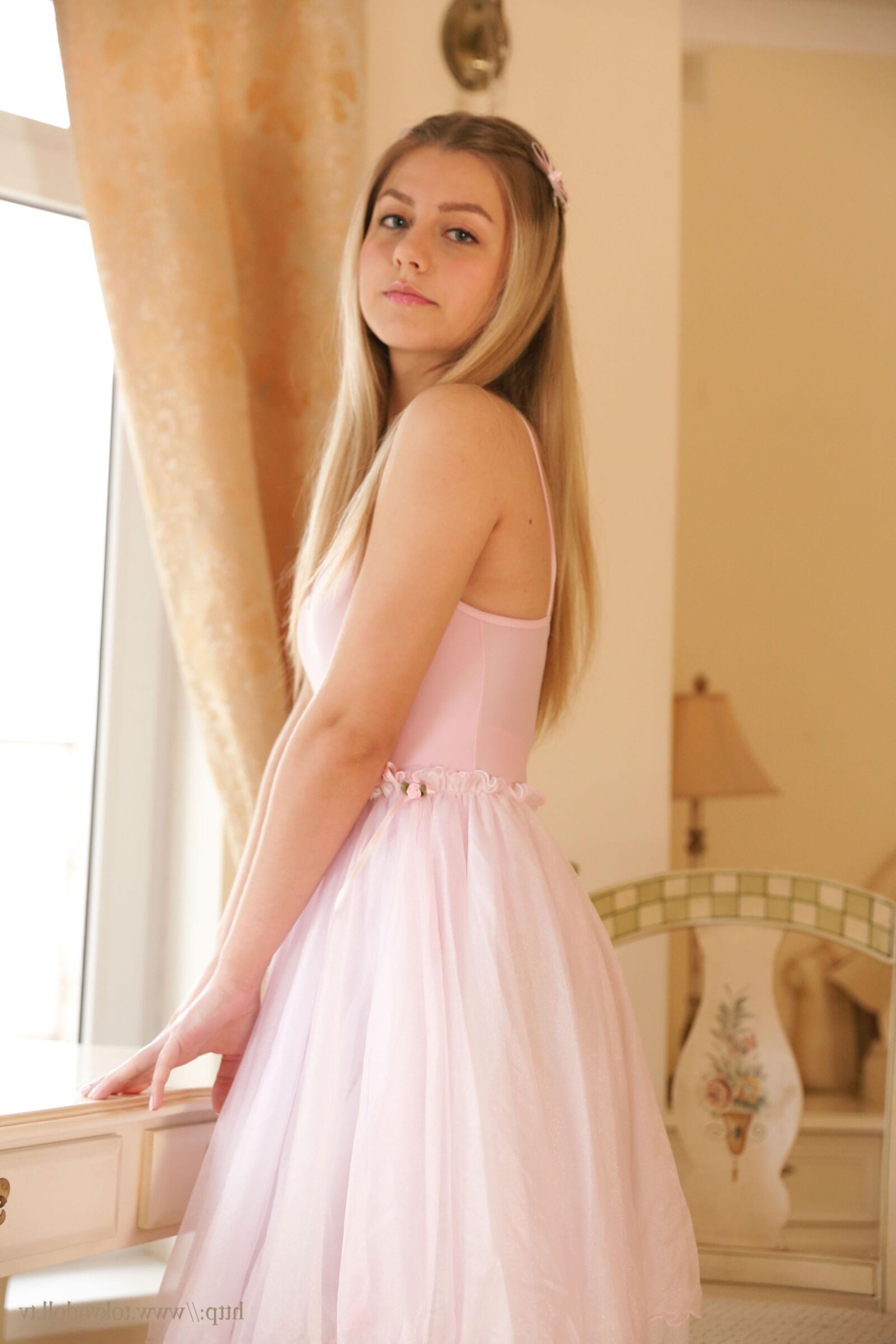 Klara L TokyoDoll 