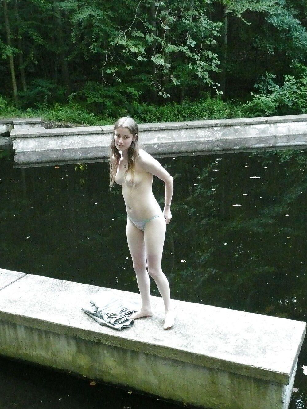 amateur girl ()