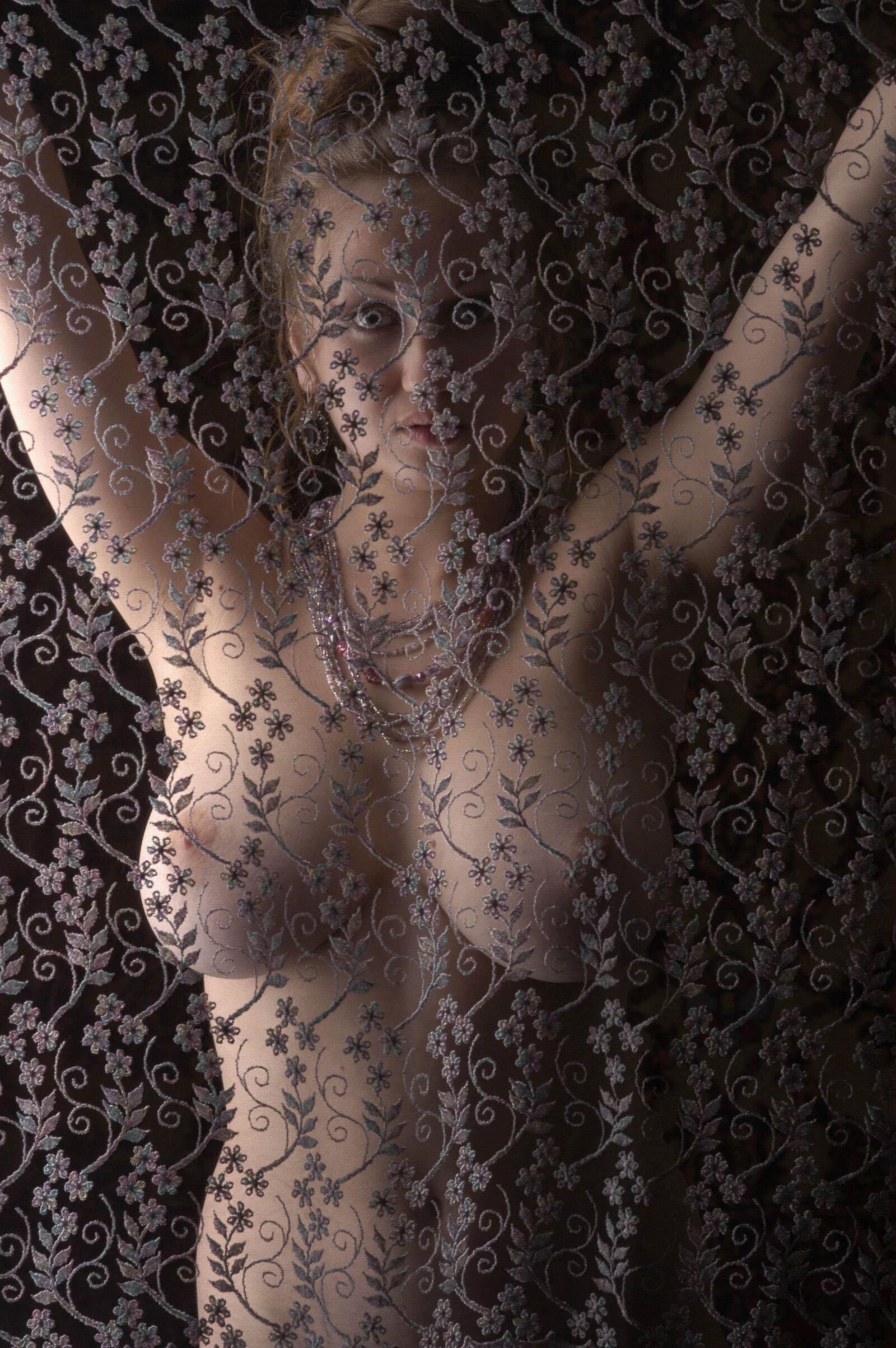 Slastyonoff Aneli Under tulle   ,