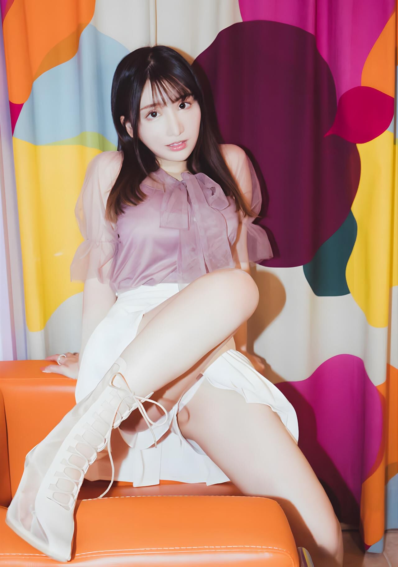 Karen Yuzuriha Escape