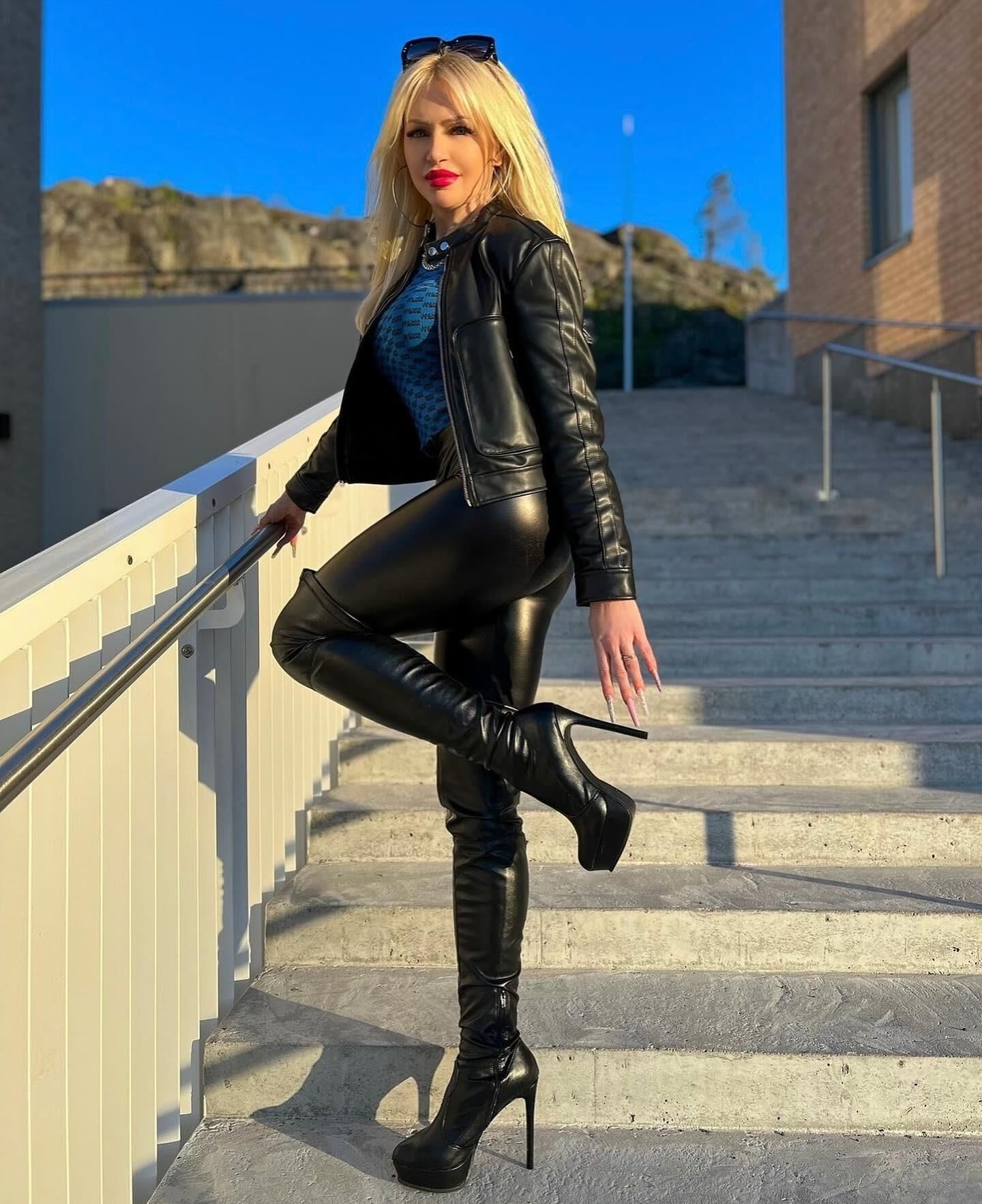 Milf, Mature,Lack, Nylons 