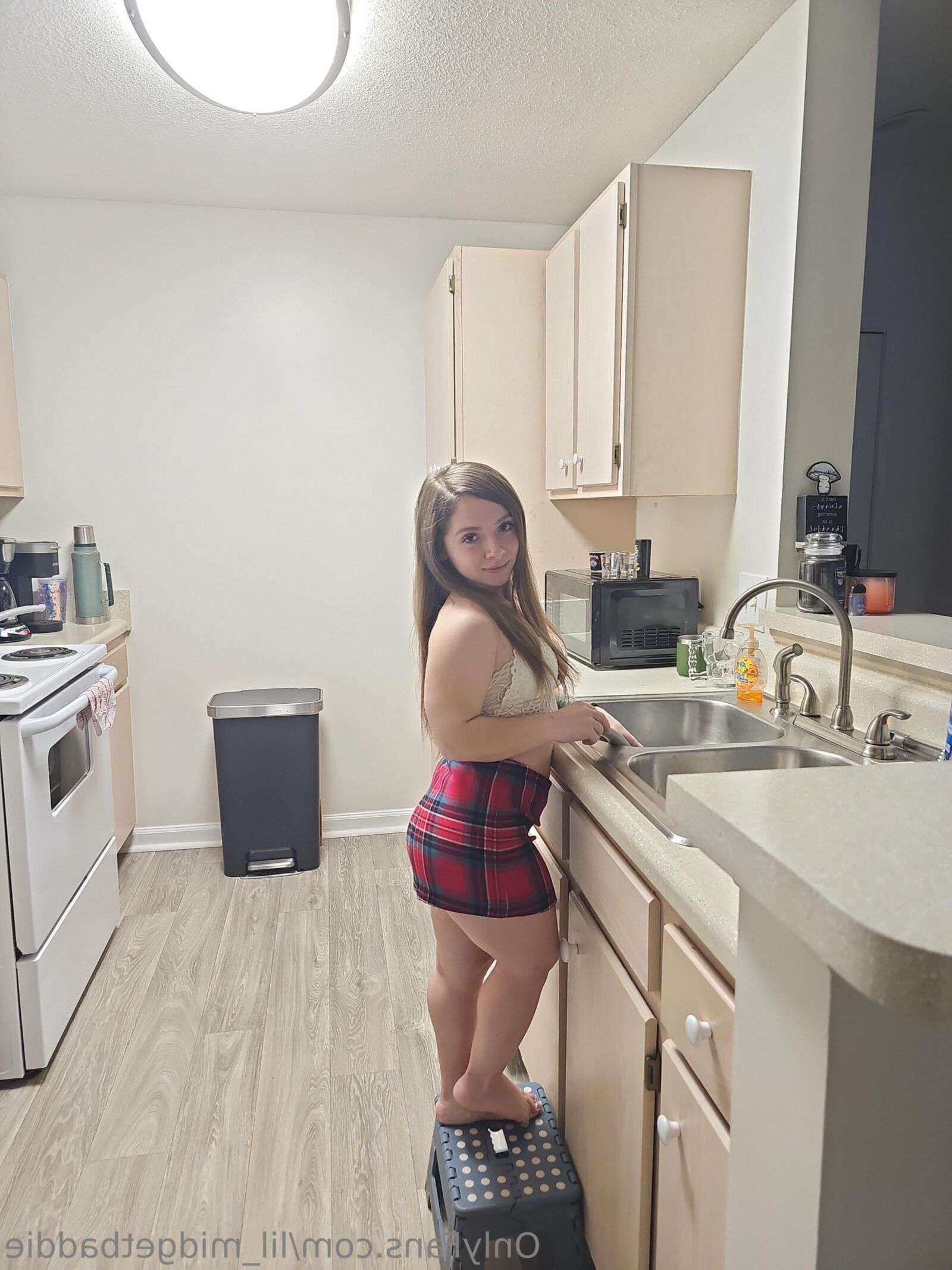 Shy Gorgeous Blonde Sexy Midget Girl Mixed Hot Photos