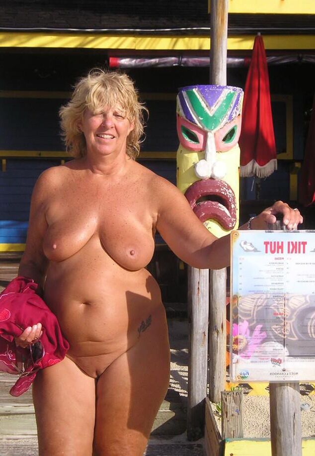 Nice Nudes 