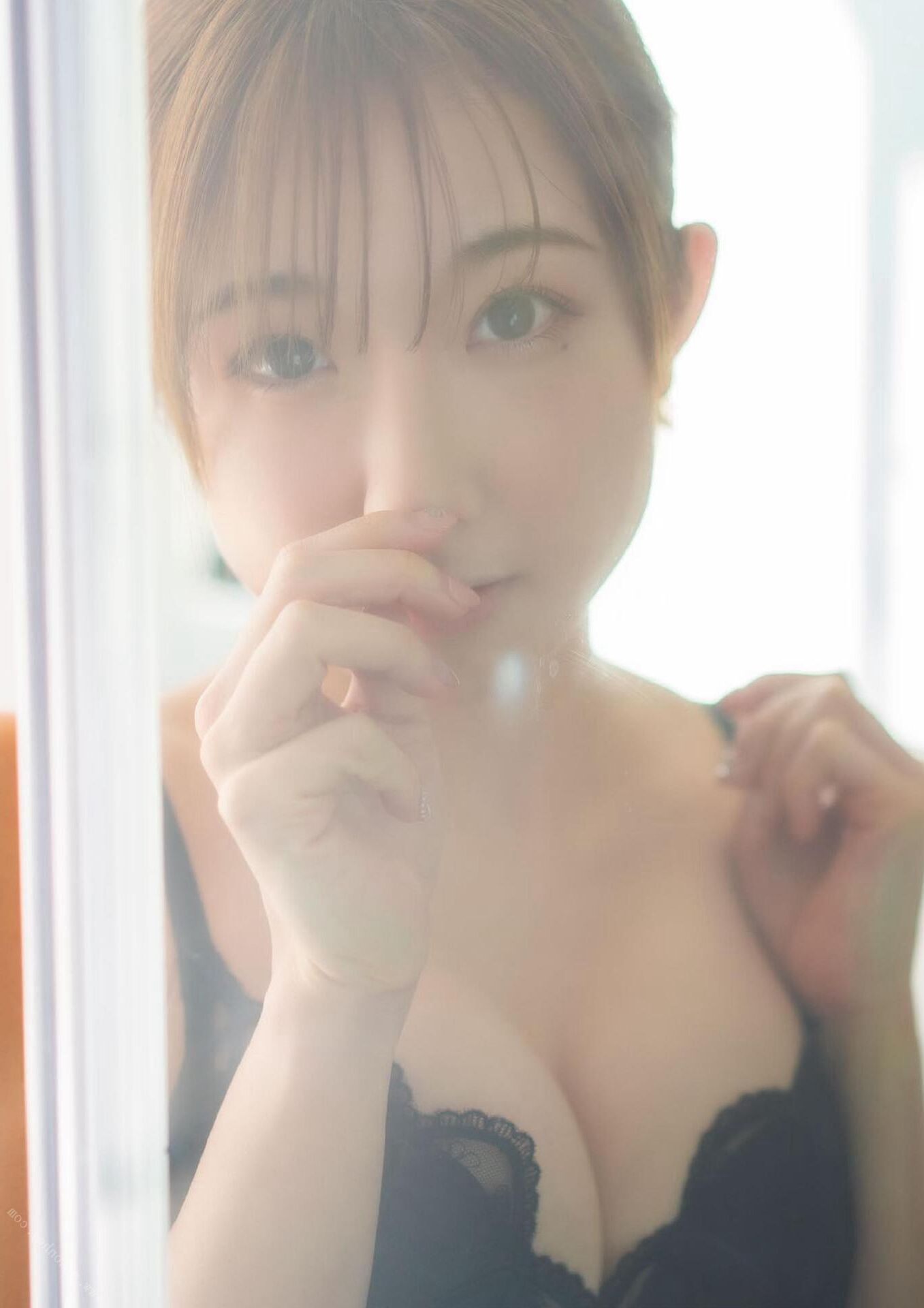Momo Taiga Gravure Photo Book Love