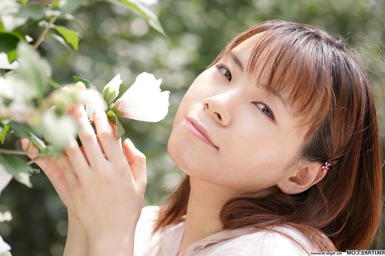 Modèle de nu japonais Tomomi Yasuda