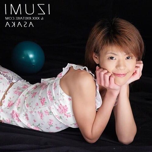 Modèle de nu japonais Izumi Asaka