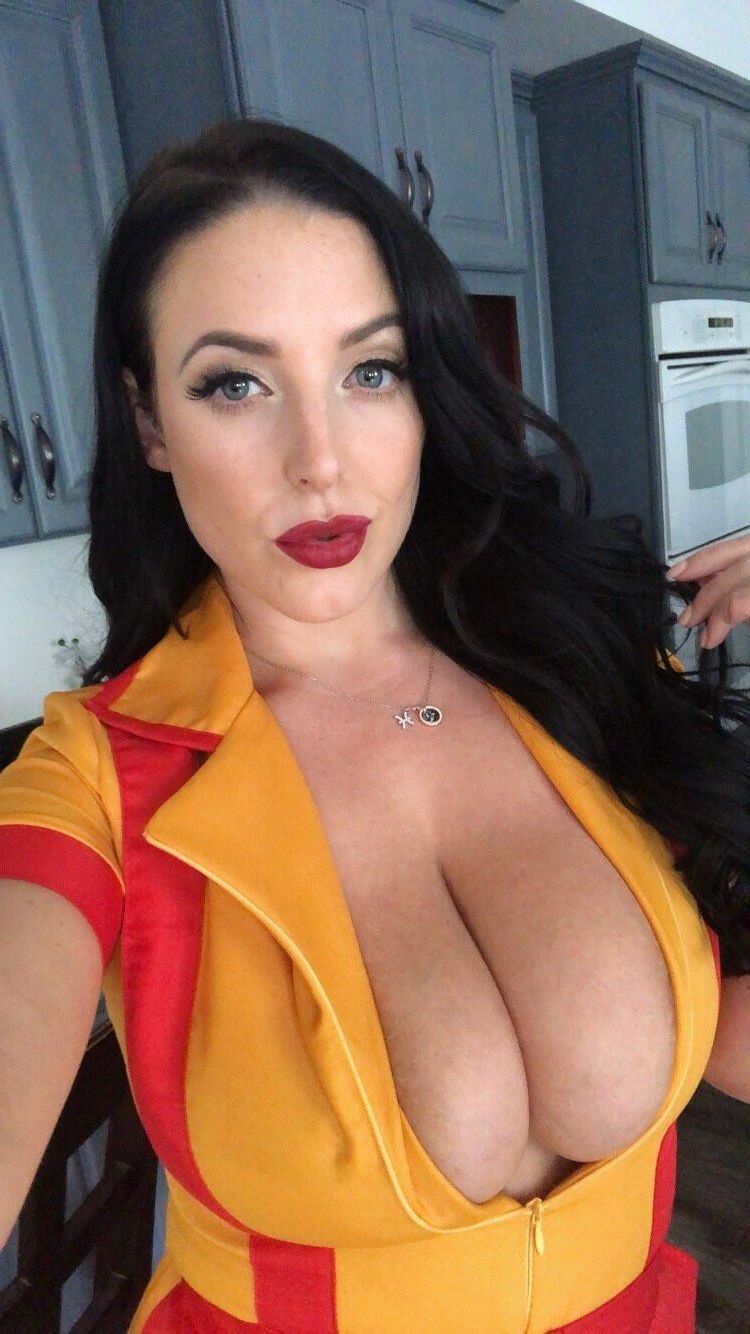 Epic Cleavage 