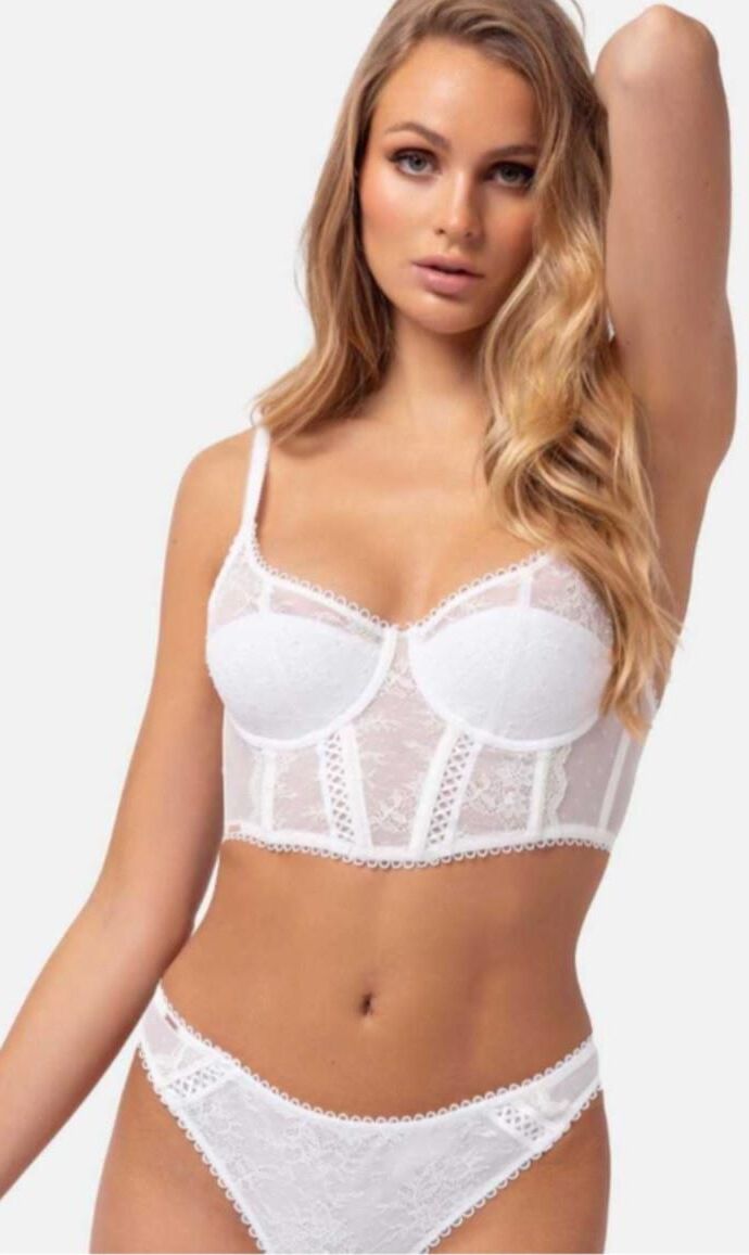 Mezcla de lencería y bikini