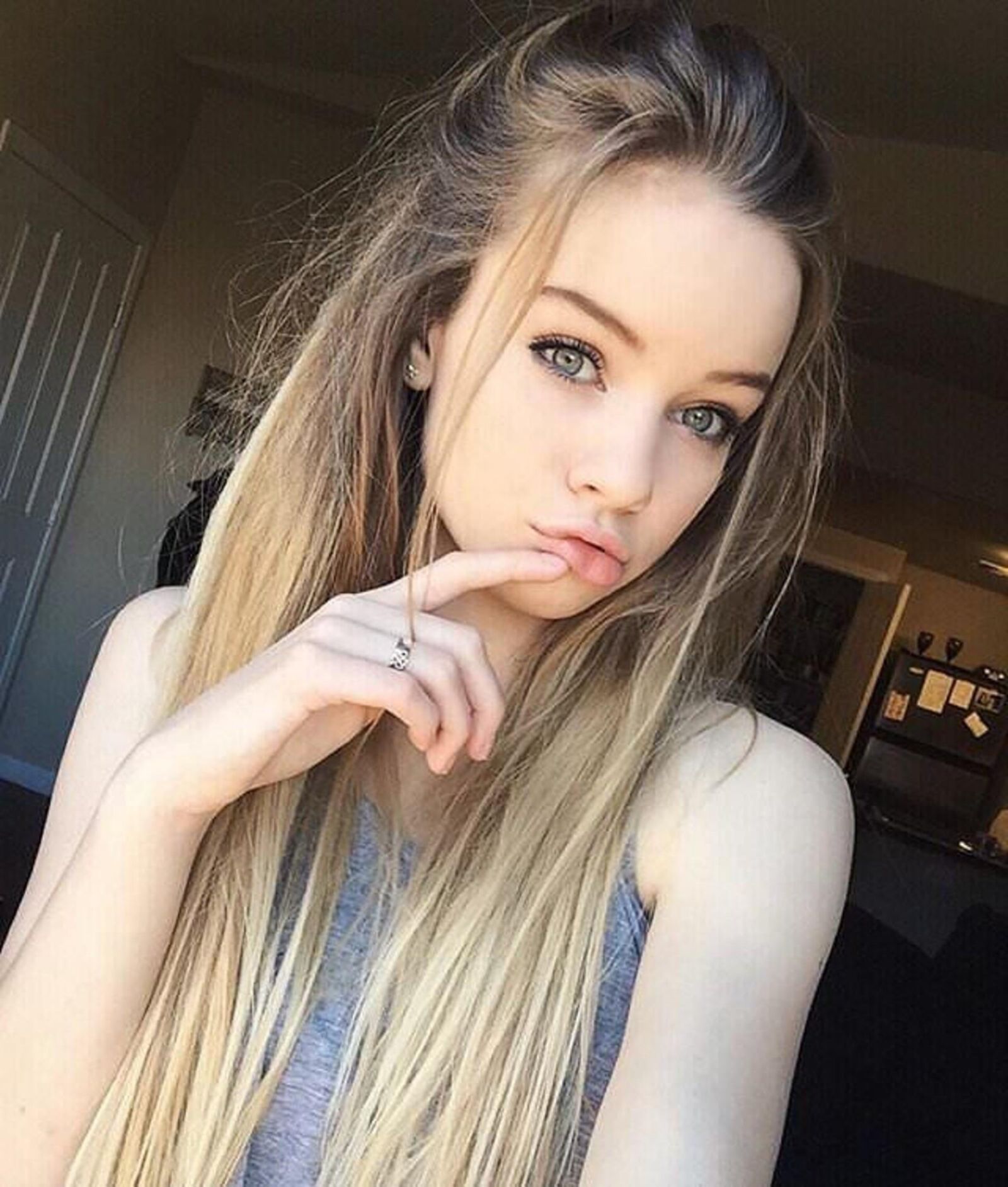 Caras