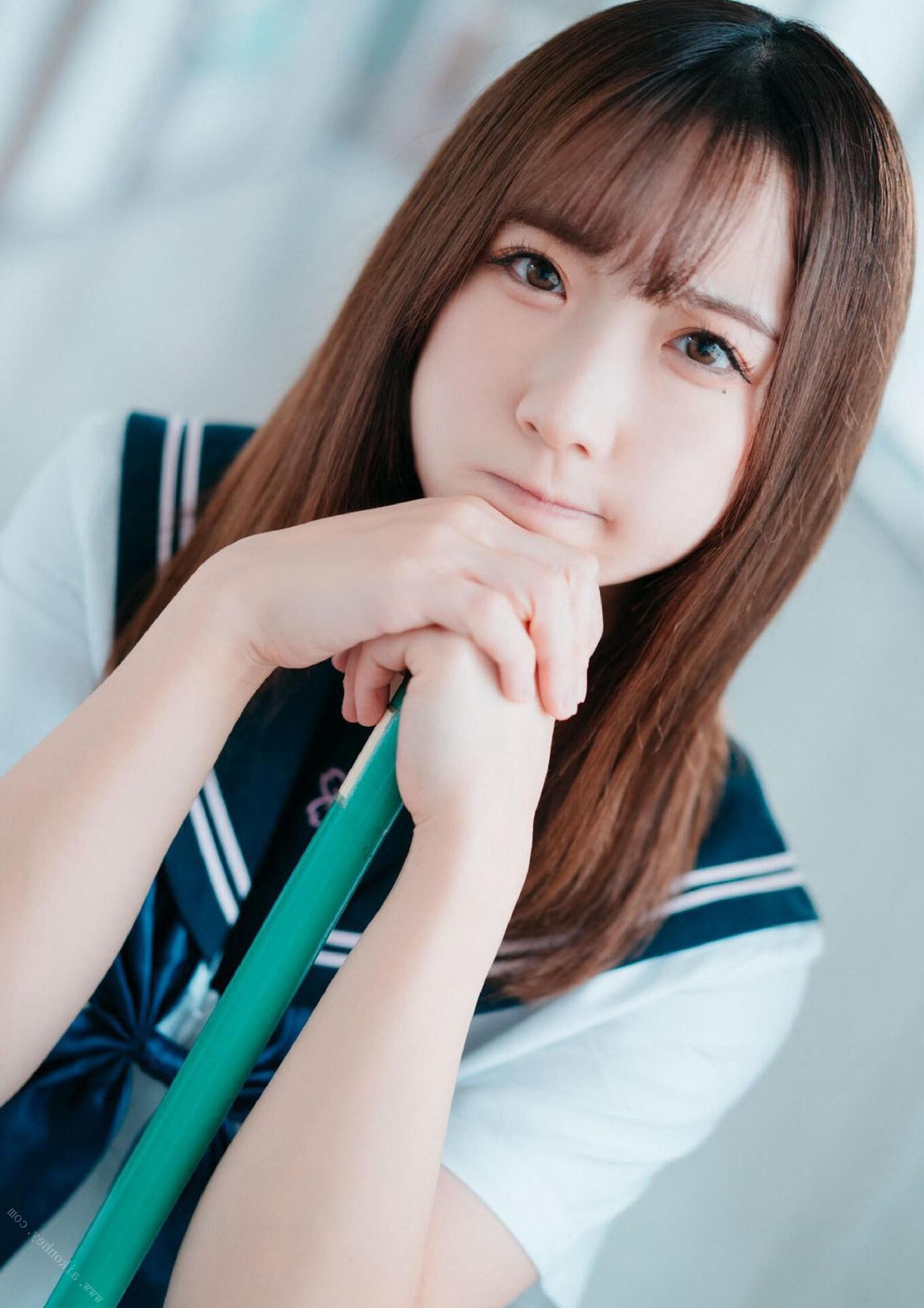Momo Taiga Gravure Photo Book Shun