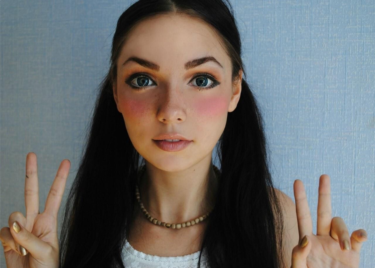 Caras