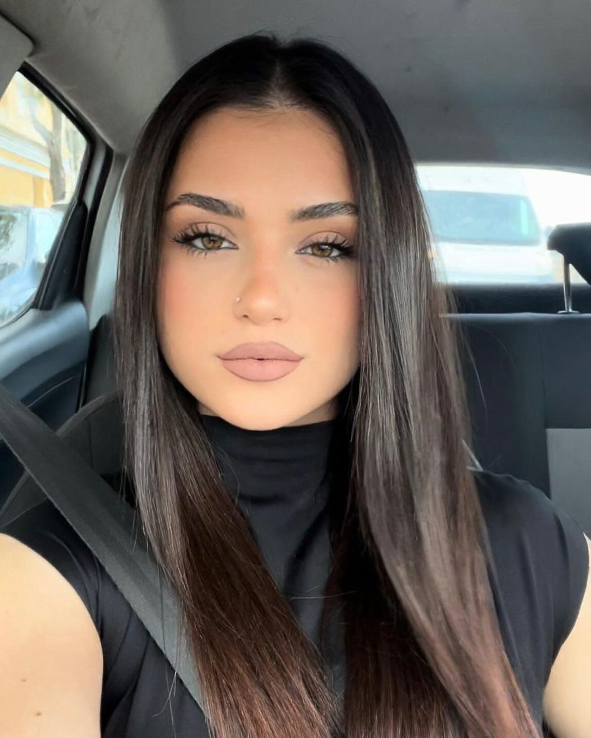Caras