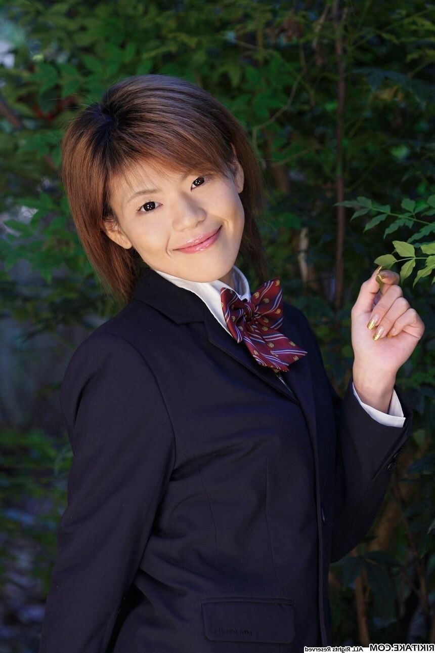 Modèle de nu japonais Izumi Asaka