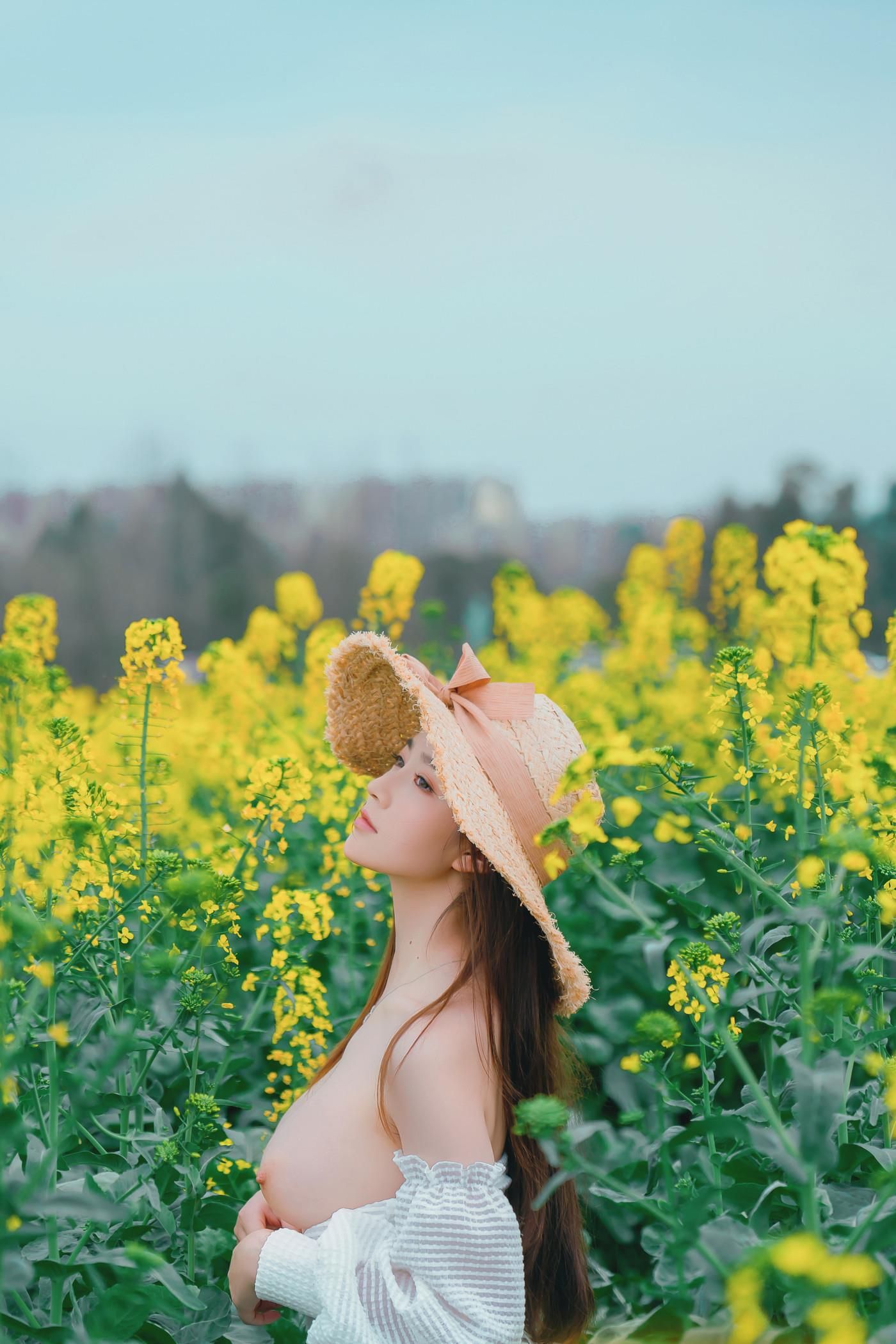 Nian Nian Flower Garden