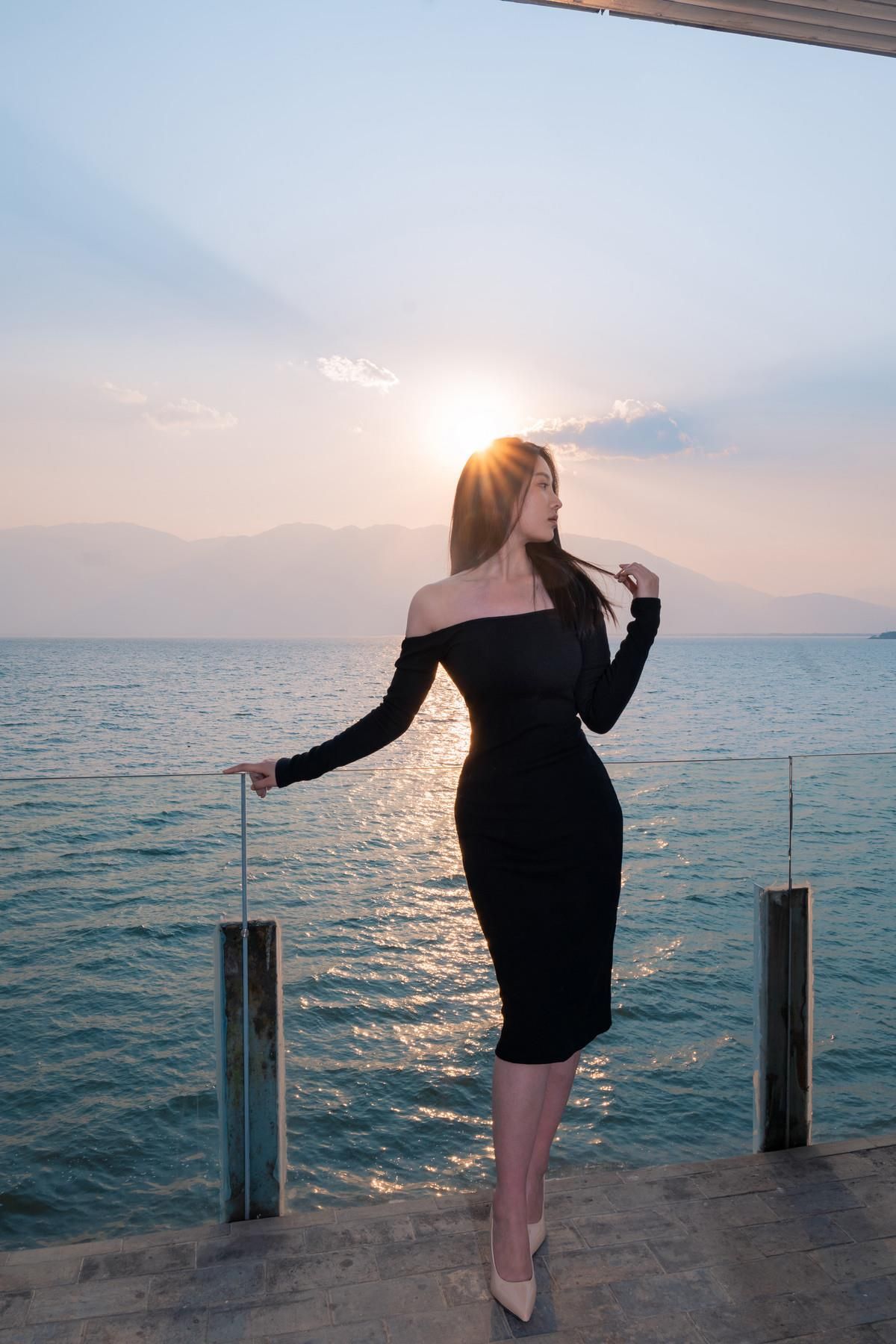 Nian Nian Cosplay Erhai Lake