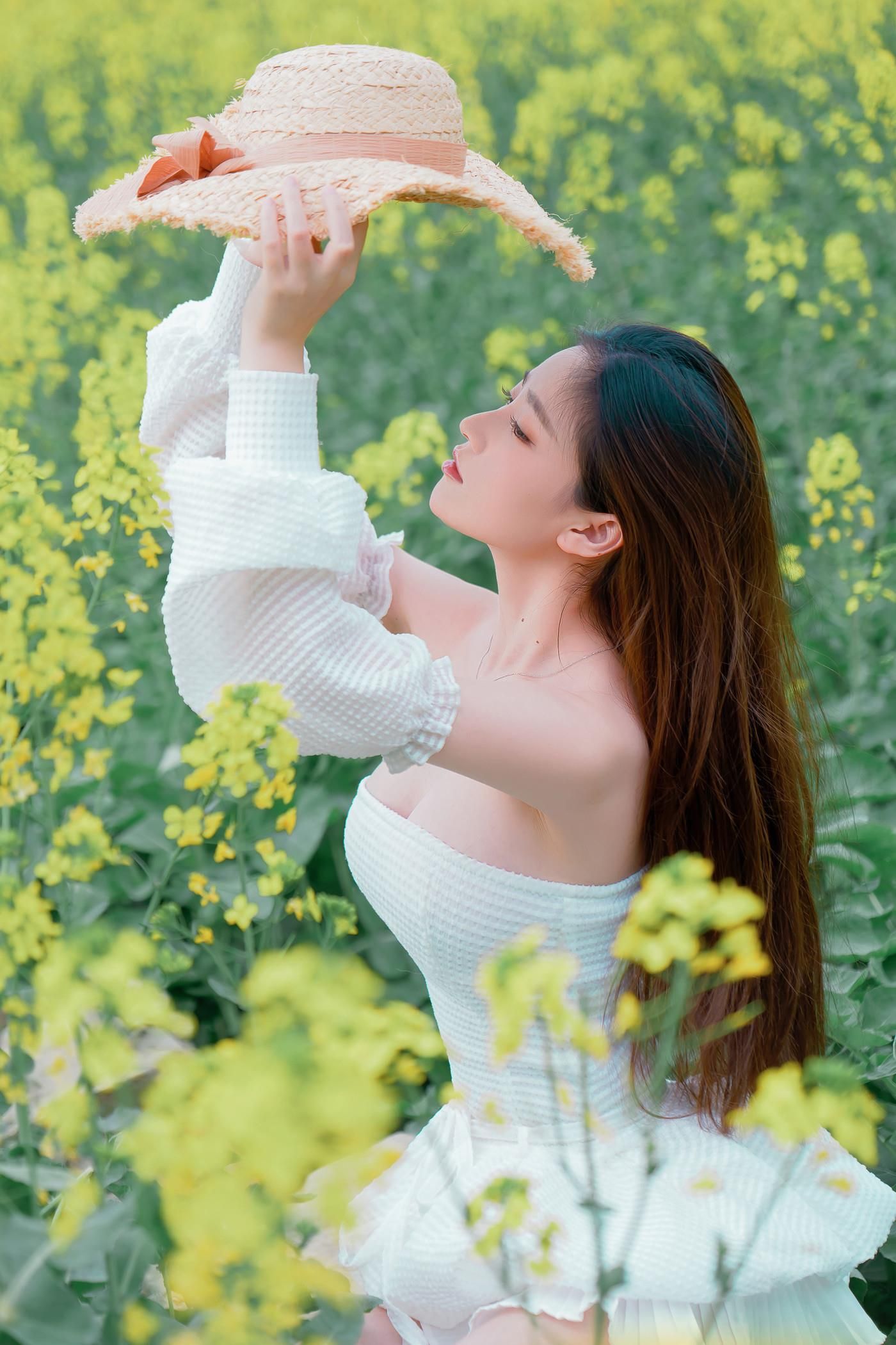 Nian Nian Flower Garden