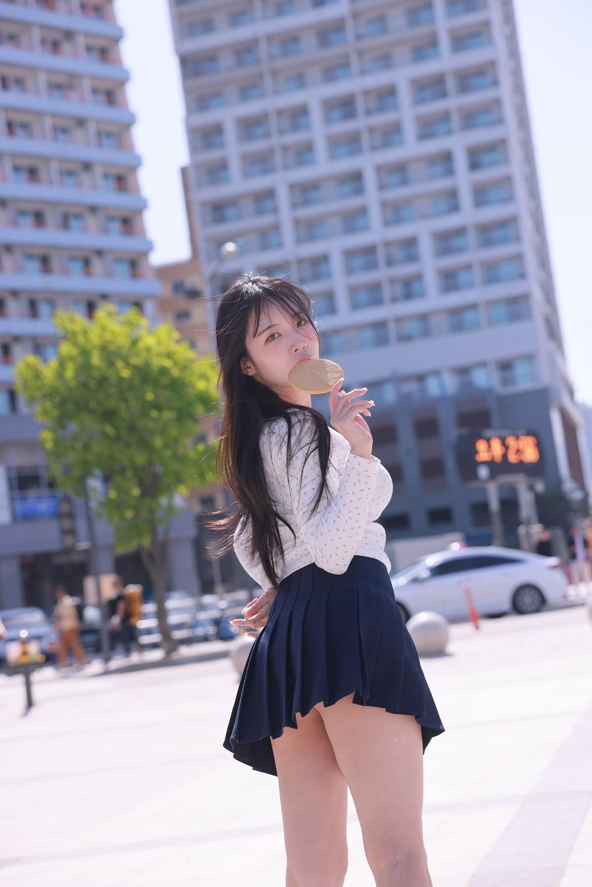 Rina August Atlas