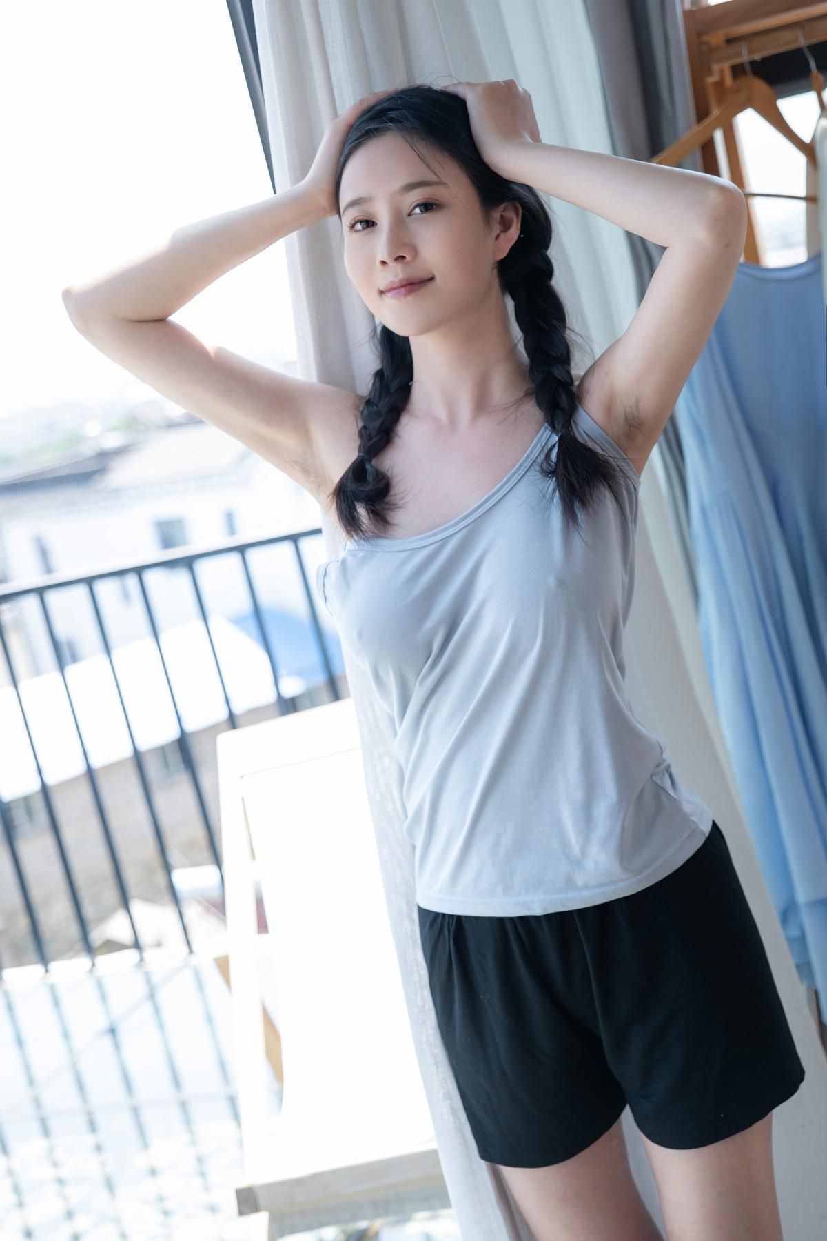 Nian Nian Cosplay Spring Breeze