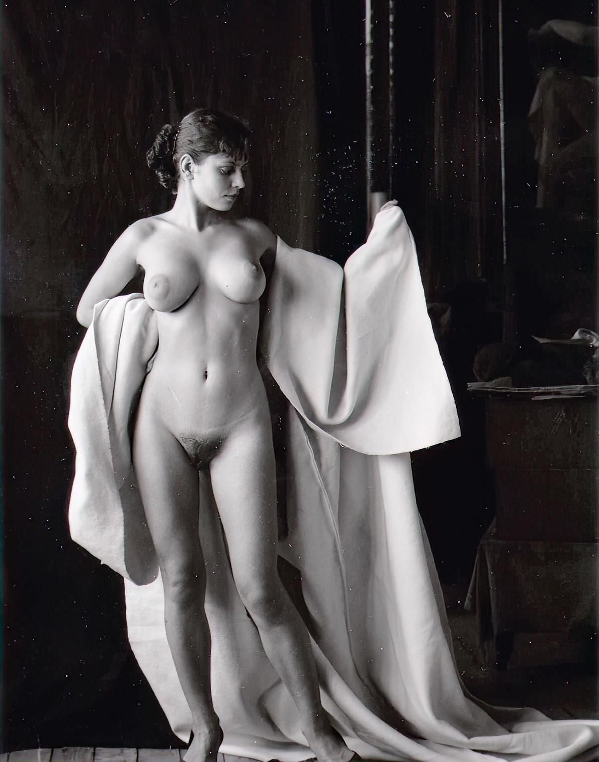 Tits Of A Vintage Variety