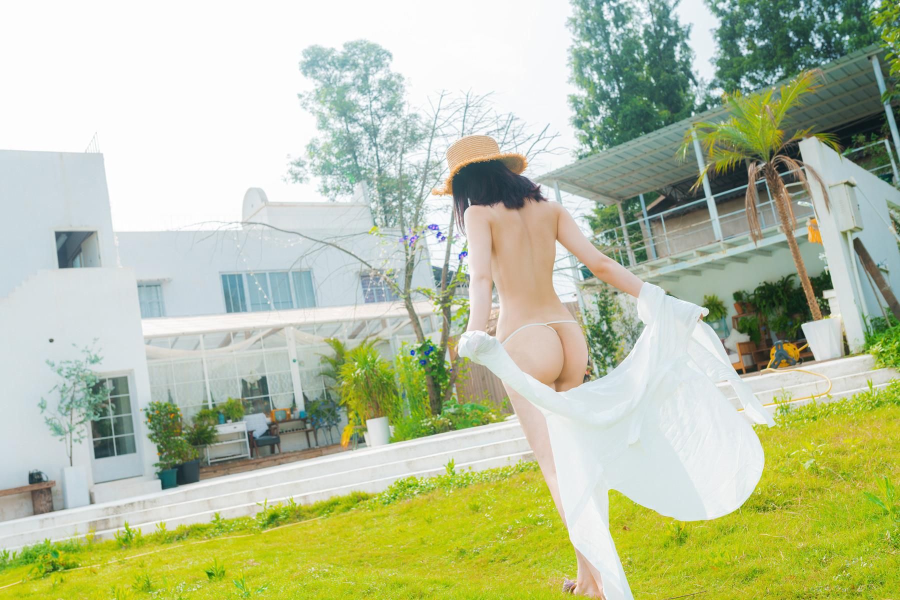 Nian Nian Cosplay Summer Limited Pool