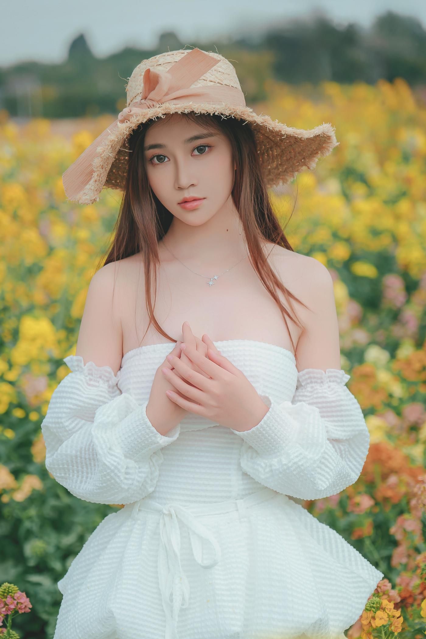 Nian Nian Flower Garden