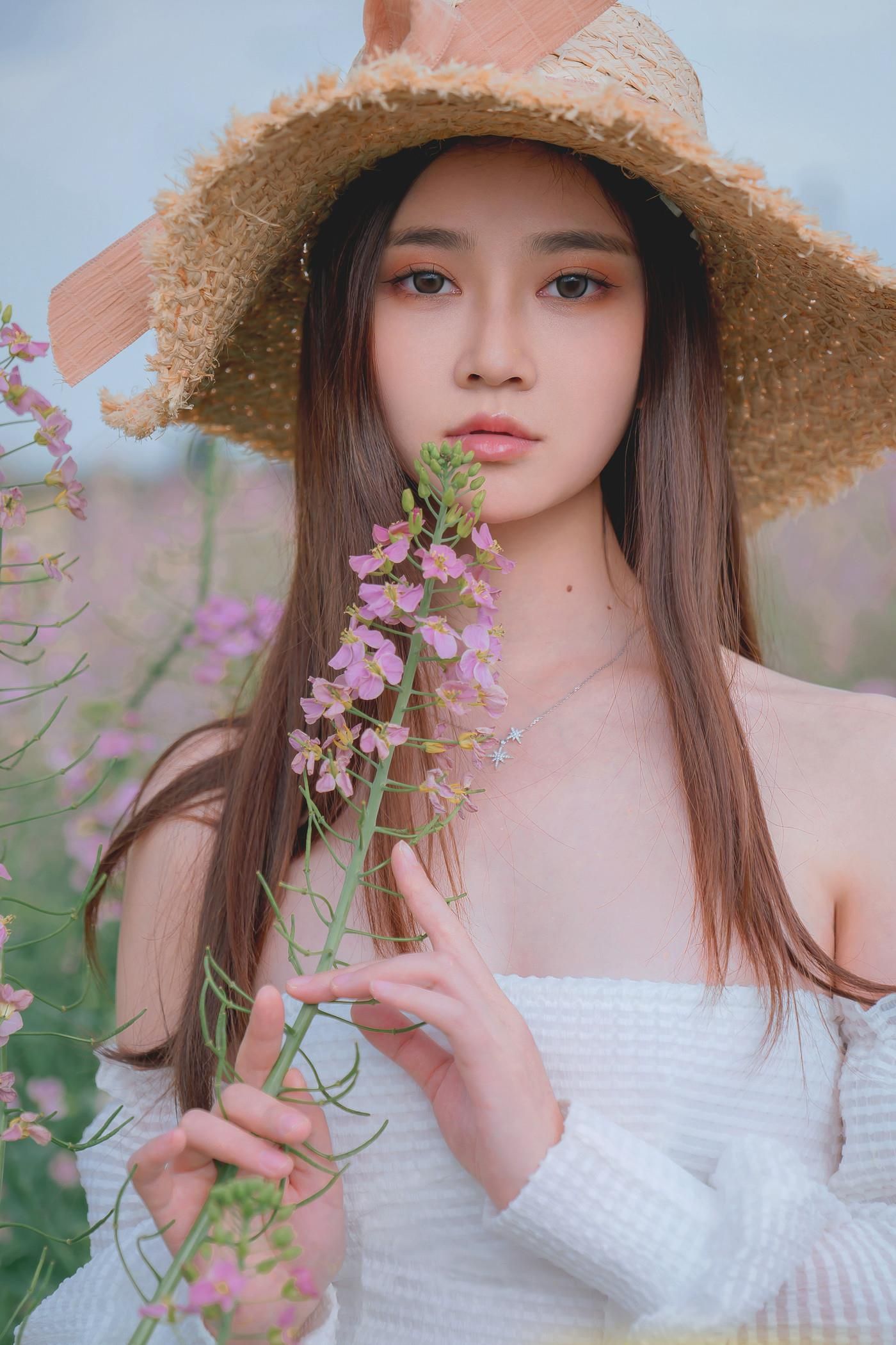 Nian Nian Flower Garden