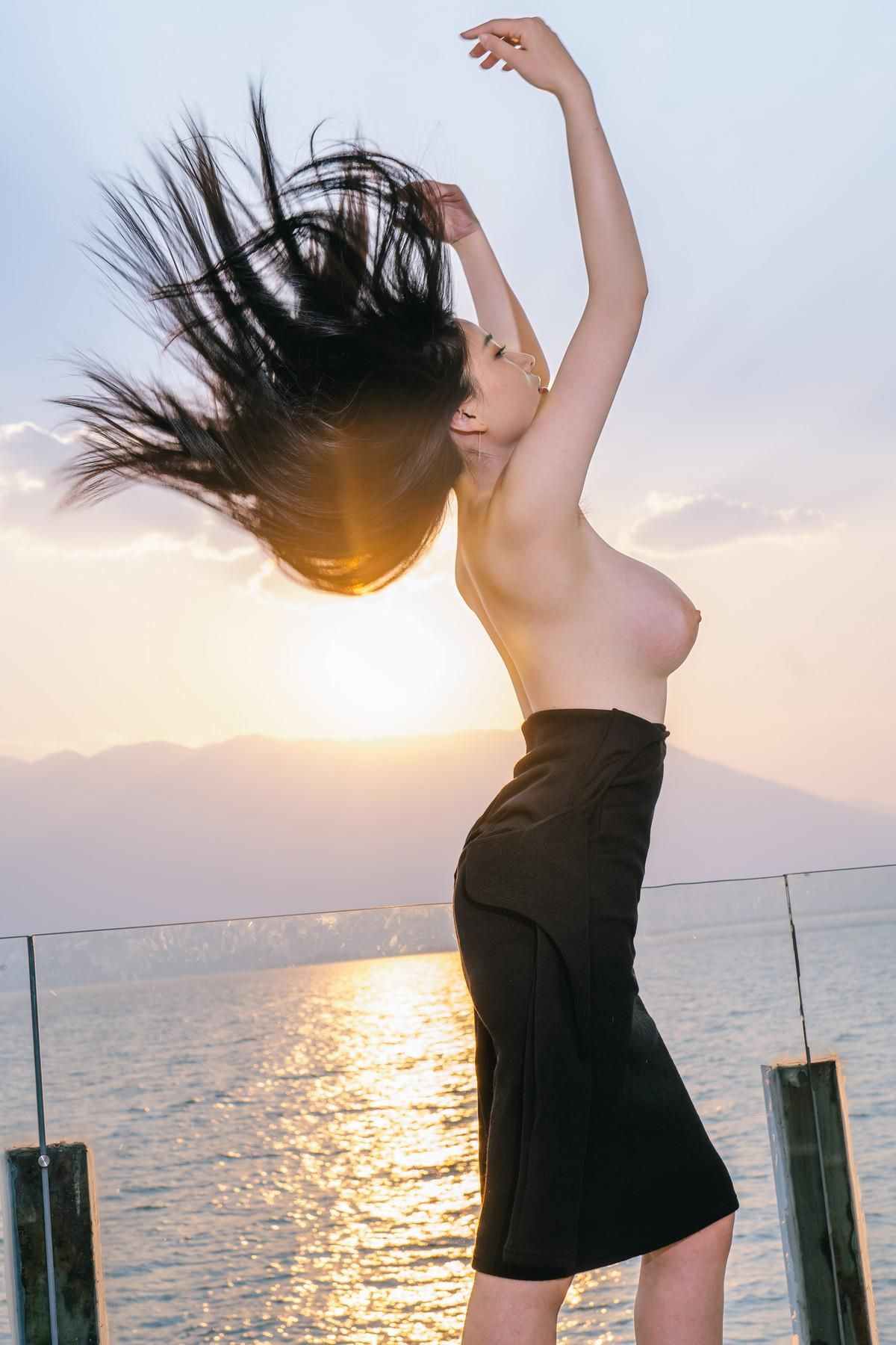 Nian Nian Cosplay Erhai Lake