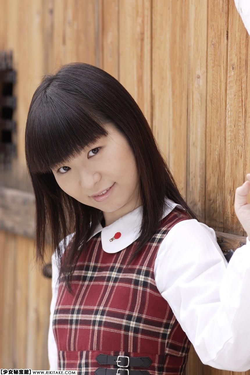 Modèle de nu japonais Yui Koga