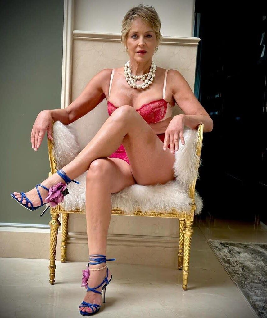 Grannies and MILFS in Lingerie 