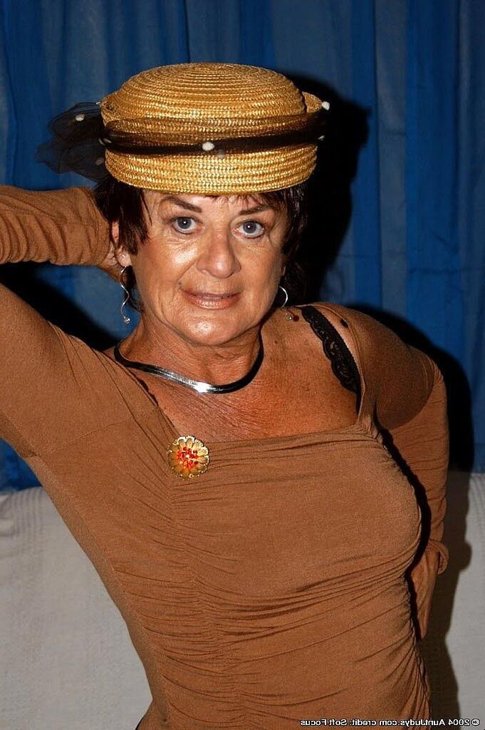 . Jay Jay. Horny old bugger. In a daft hat.
