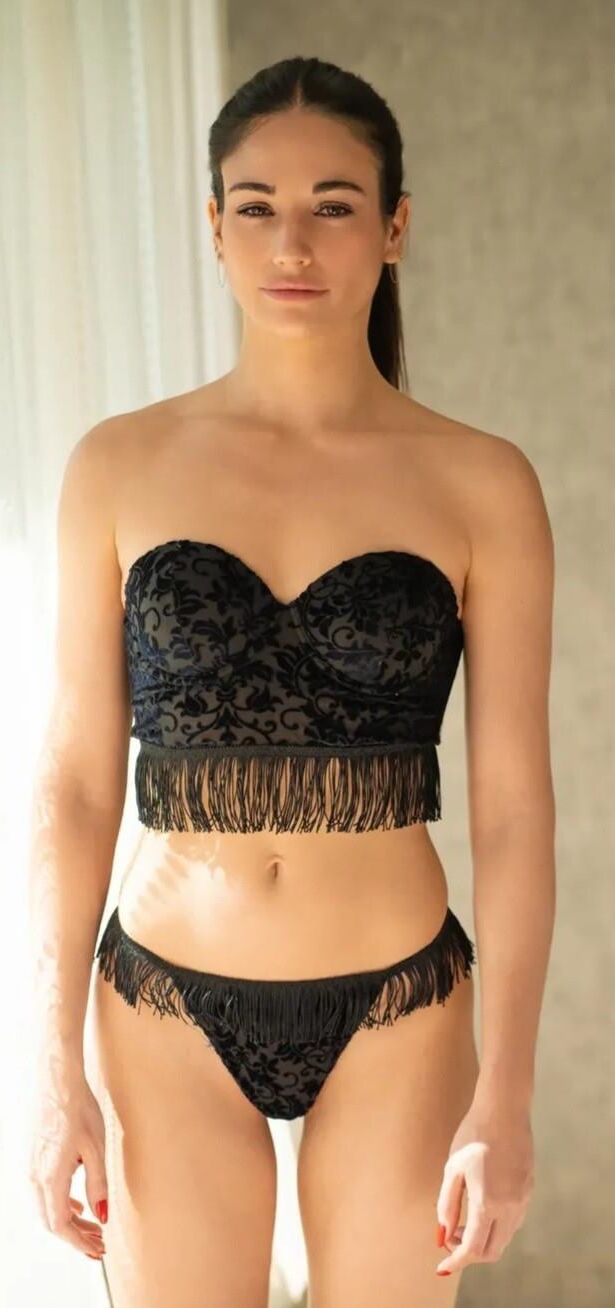 Mix de lingerie e biquíni