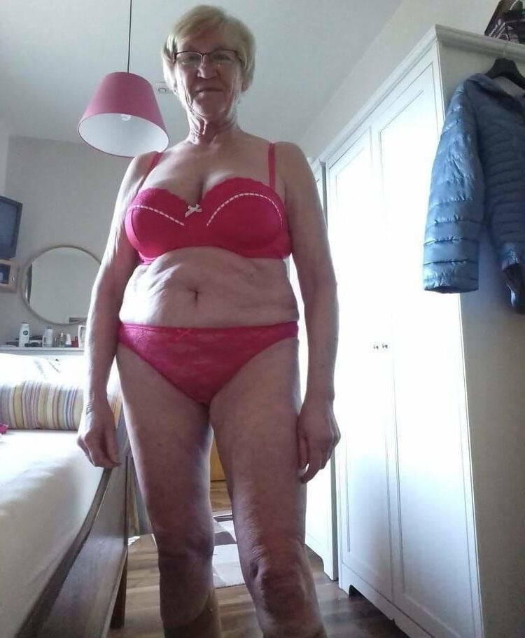 Grannies and MILFS in Lingerie 