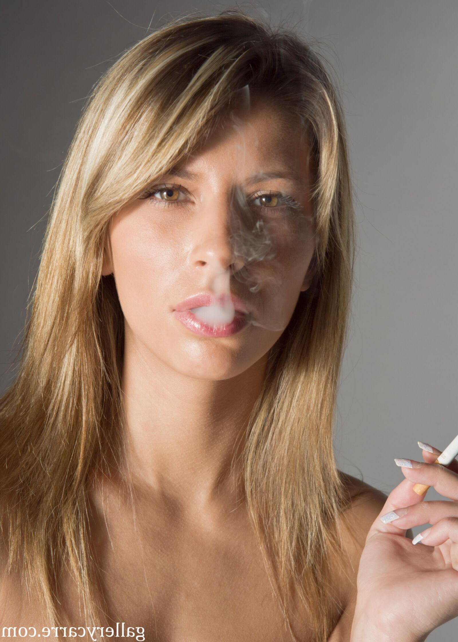 Morystudio Carre Moni Smokin