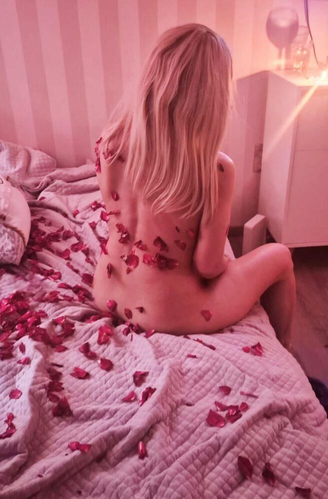 Blonde Massagemädchen