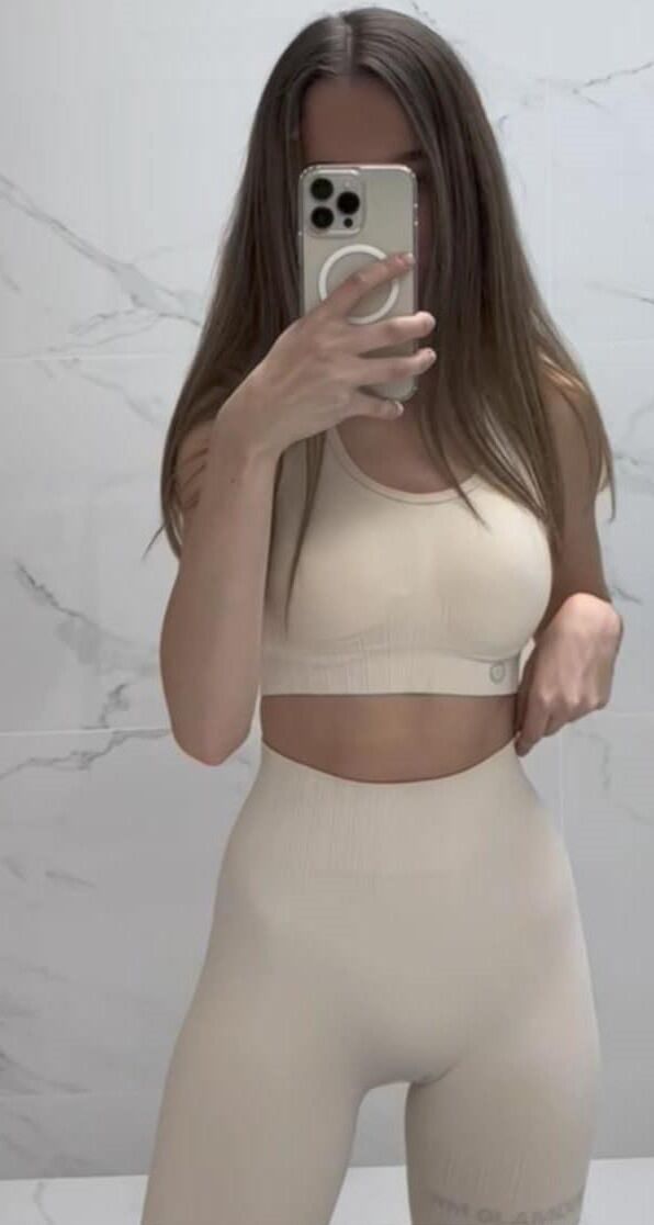 Skinny Polish Gym NetSlut Ania 