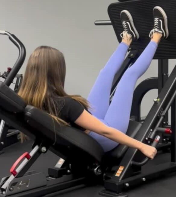 Skinny Polish Gym NetSlut Ania 