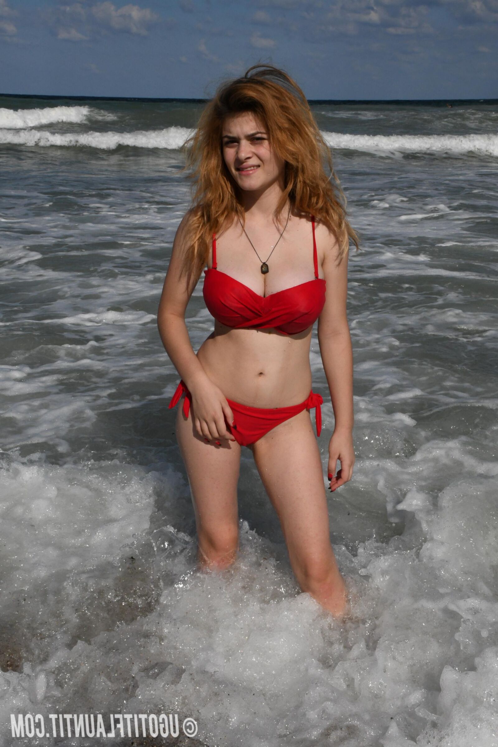 u got it flaunt it  Samantha