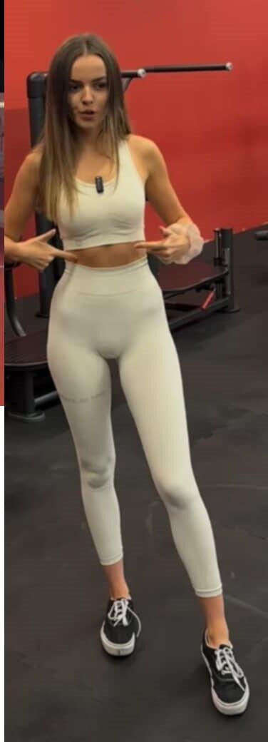 Skinny Polish Gym NetSlut Ania 