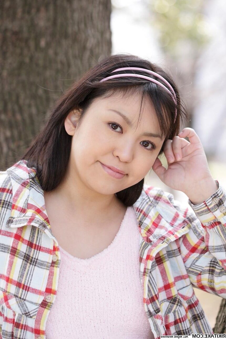 japanese nude model Momoha Hasegawa