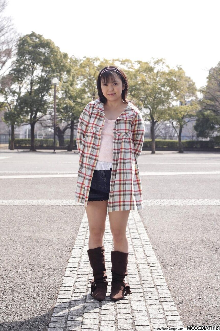 japanese nude model Momoha Hasegawa
