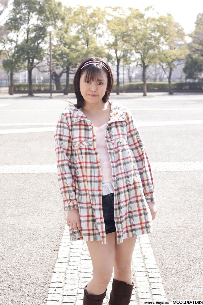 japanese nude model Momoha Hasegawa