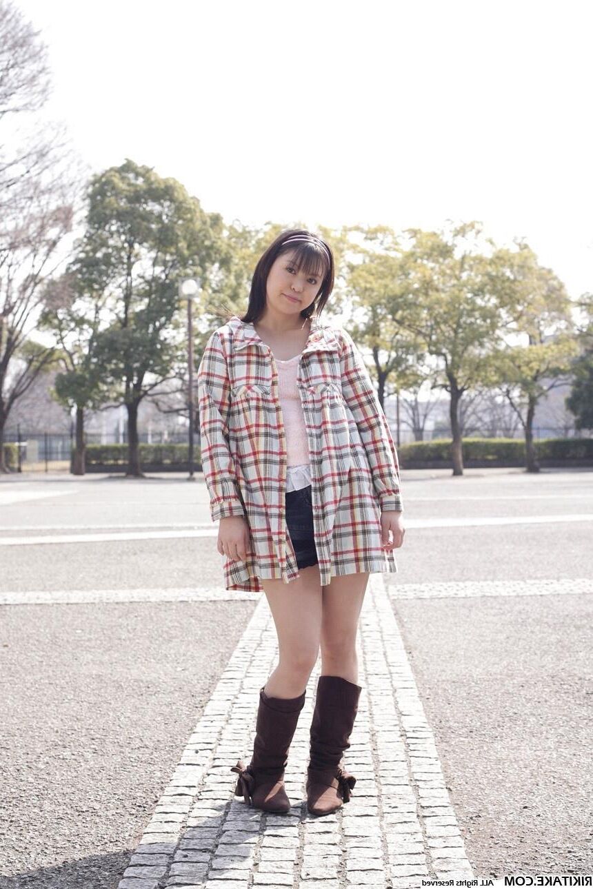 japanese nude model Momoha Hasegawa