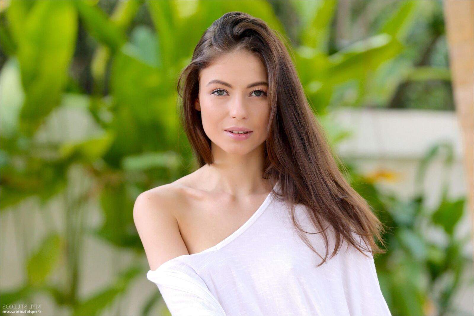Jenna Tropical Desire