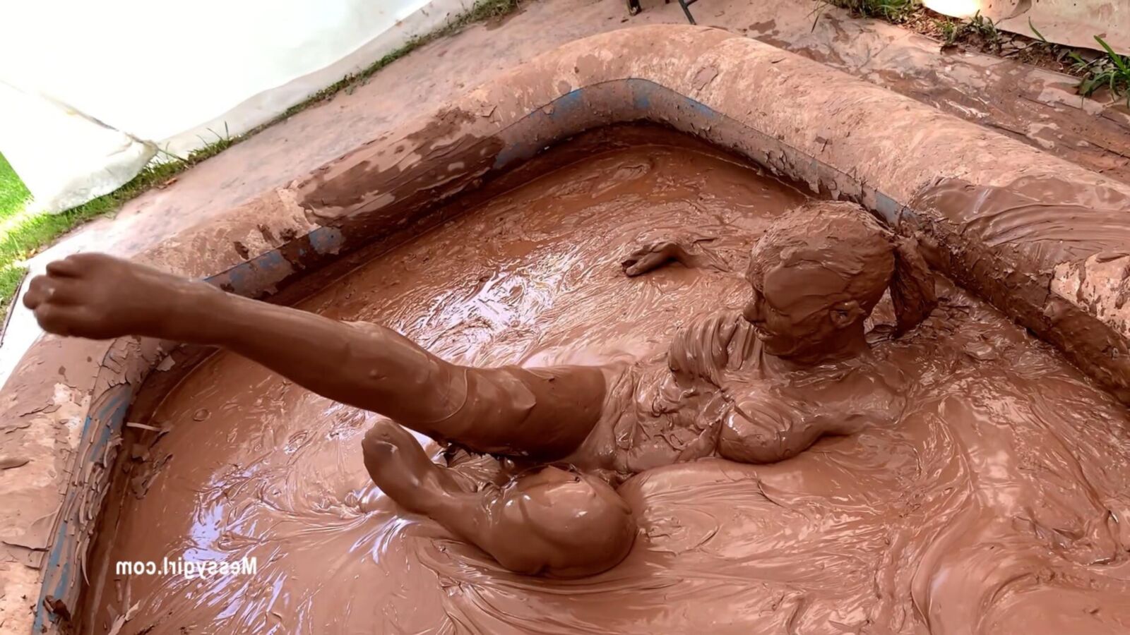 Zoey Engulfed in Mud
