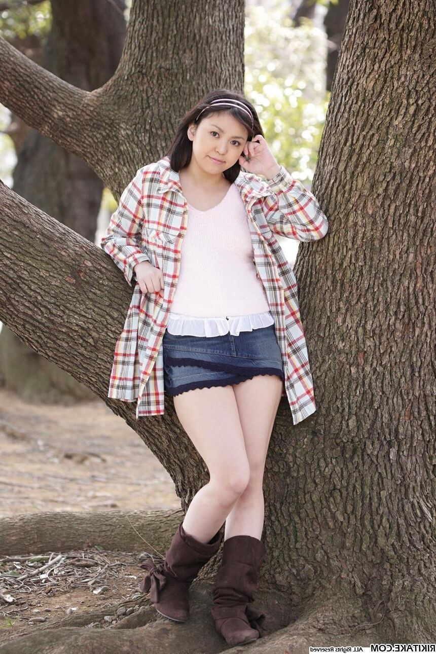 japanese nude model Momoha Hasegawa