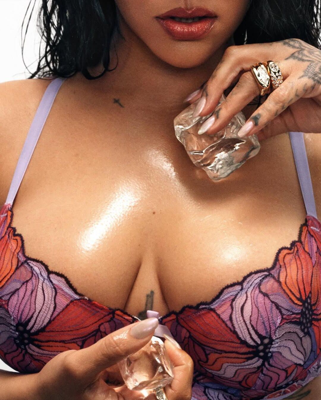 Rihanna for Savage x Fenty Mosaic Lace ()